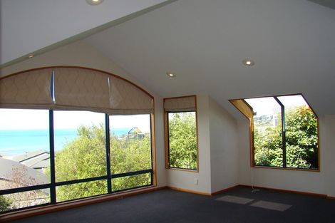 Photo of property in 143 Moncks Spur Road, Redcliffs, Christchurch, 8081