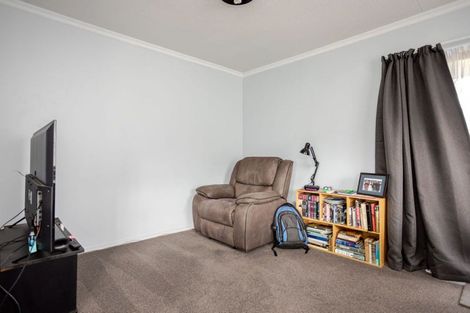 Photo of property in 14 George Street, Dannevirke, 4930