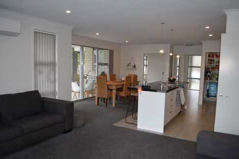 Photo of property in 35 Rochfort Crescent, Pyes Pa, Tauranga, 3112