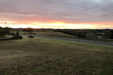 Photo of property in 12 Grace James Road, Pukekohe, 2120