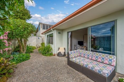 Photo of property in 9a Chambers Street, Havelock North, 4130