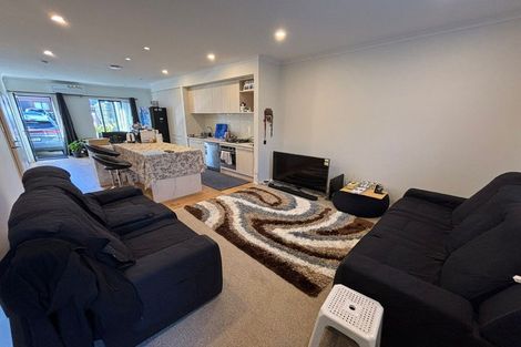 Photo of property in 24 Mahalo Avenue, Wiri, Auckland, 2104