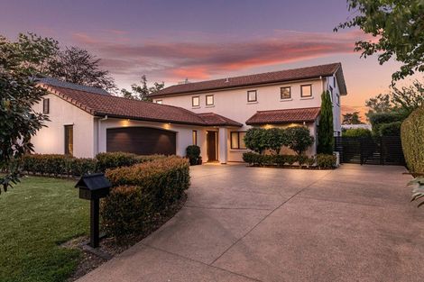 Photo of property in 2 Birchwood Grove, Greenhithe, Auckland, 0632