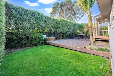 Photo of property in 2/56 Waipani Road, Te Atatu Peninsula, Auckland, 0610
