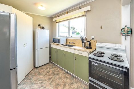 Photo of property in 5 Mosston Road, Castlecliff, Whanganui, 4501