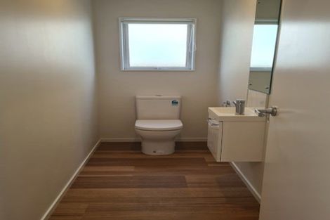 Photo of property in 11 Stockport Grove, Churton Park, Wellington, 6037