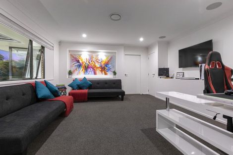 Photo of property in 17 Wautaiti Drive, Riverhead, 0820