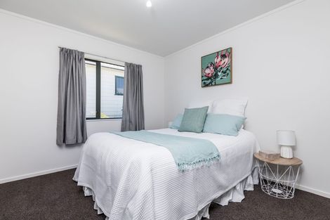 Photo of property in 4 Tobago Crescent, Grenada North, Wellington, 5028