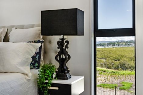 Photo of property in 13/10 Ngaroma House Drive, Hobsonville, Auckland, 0616