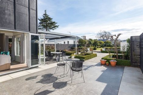 Photo of property in 28 Wairarapa Terrace, Merivale, Christchurch, 8014