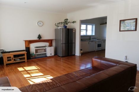 Photo of property in 15 Godley Street, Waterloo, Lower Hutt, 5011
