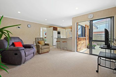 Photo of property in 33 Matarangi Road, East Tamaki, Auckland, 2013