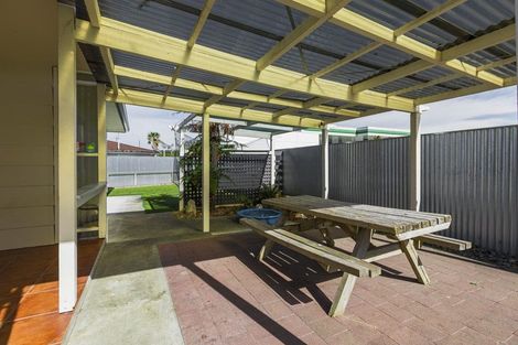 Photo of property in 3/42 Townshend Crescent, Greenmeadows, Napier, 4112