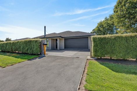 Photo of property in 5 Oakden Drive, Darfield, 7510