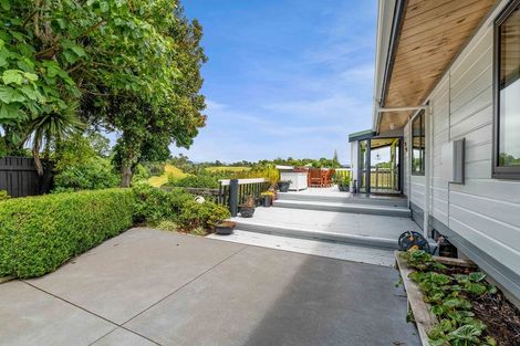 Photo of property in 13 Cargill Place, Frankleigh Park, New Plymouth, 4310