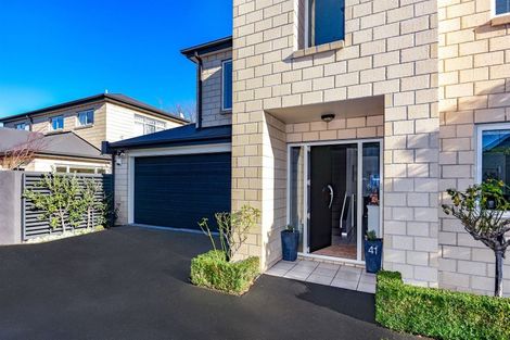 Photo of property in 41 Eversleigh Street, St Albans, Christchurch, 8014