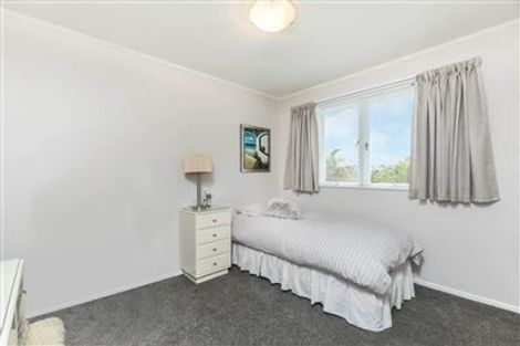 Photo of property in 1/50 Bond Crescent, Forrest Hill, Auckland, 0620