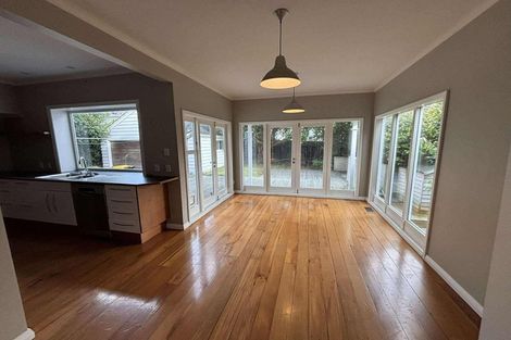 Photo of property in 72 Cashmere Avenue, Khandallah, Wellington, 6035