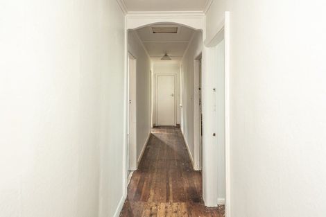 Photo of property in 40 Hussey Street, Waverley, 4510