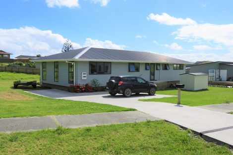 Photo of property in 7 Sunset Drive, Baylys Beach, Dargaville, 0377