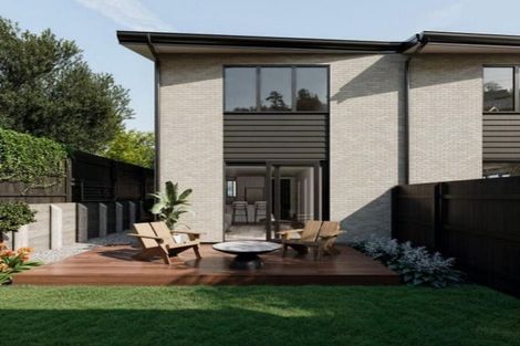 Photo of property in 11/19 Roberts Road, Glenfield, Auckland, 0629