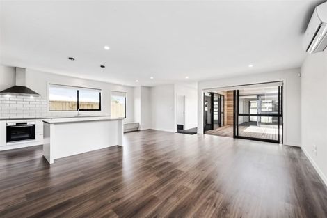 Photo of property in 51 Awatira Drive, Papamoa Beach, Papamoa, 3118