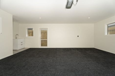 Photo of property in 1 Pine Hill Rise, Glenside, Wellington, 6037