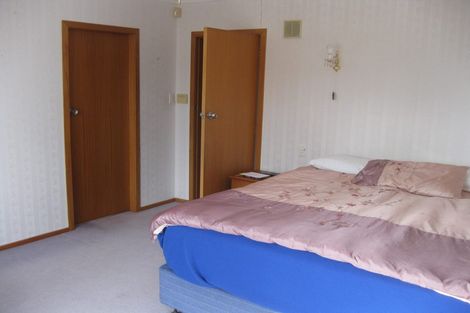 Photo of property in 28 Maple Grove, Kingston, Wellington, 6021