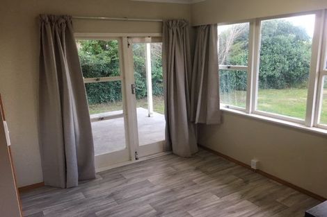 Photo of property in 27 Island View Road, Western Heights, Rotorua, 3015