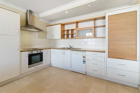 Photo of property in 1f/11 London Street, Hamilton Central, Hamilton, 3204