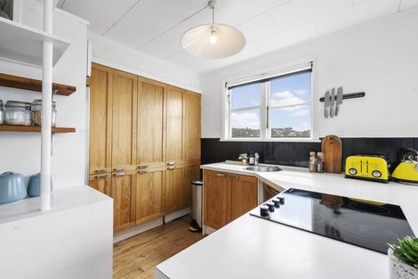 Photo of property in 25 Bould Street, Johnsonville, Wellington, 6037