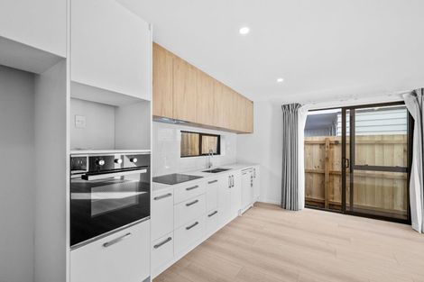 Photo of property in 16 Gossamer Drive, Pakuranga Heights, Auckland, 2010