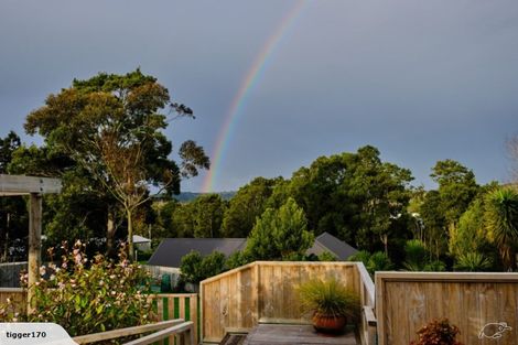 Photo of property in 4 Gavinike Place, Waimauku, 0812