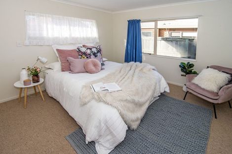 Photo of property in Holdsworth Villas, 62/2 William Donald Drive, Solway, Masterton, 5810