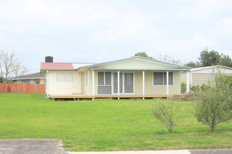 Photo of property in 16 School Road, Whitianga, 3510