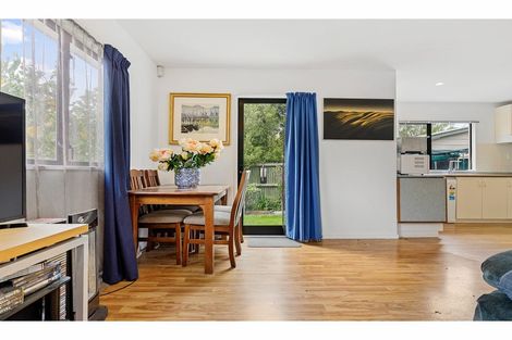 Photo of property in 2/64a Cutts Road, Russley, Christchurch, 8042