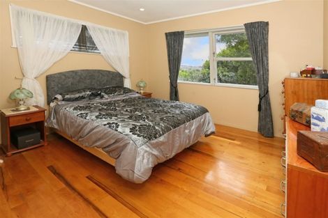 Photo of property in 124 Flanshaw Road, Te Atatu South, Auckland, 0610