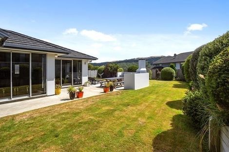 Photo of property in 105 Bing Lucas Drive, Tawa, Wellington, 5028