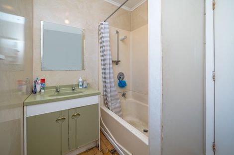 Photo of property in 105 Oxford Street, Lansdowne, Masterton, 5810