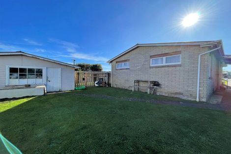 Photo of property in 56 Tennyson Street, Dannevirke, 4930