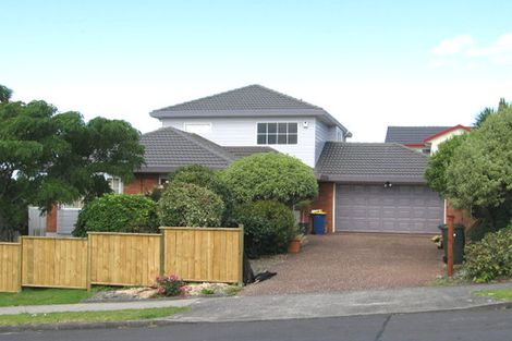 Photo of property in 76 Lagoon Way, West Harbour, Auckland, 0618