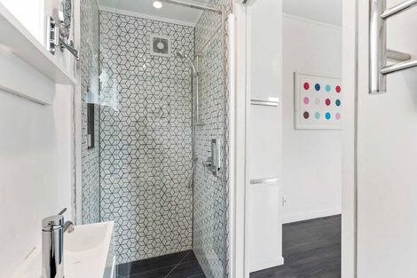 Photo of property in 3 Wynyard Road, Mount Eden, Auckland, 1024