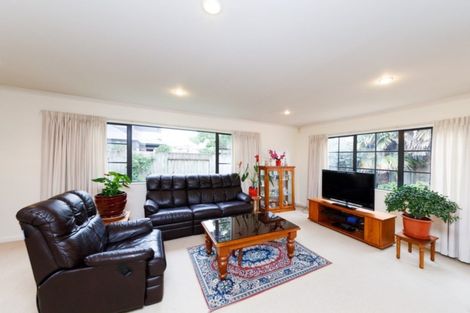 Photo of property in 102 Jickell Street, Hokowhitu, Palmerston North, 4410