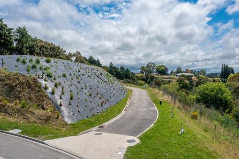 Photo of property in 88 Oak Road, Poraiti, Napier, 4112