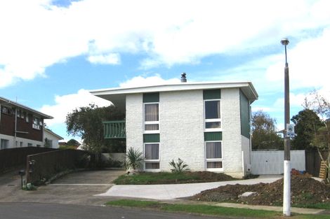 Photo of property in 23 Vanbrugh Place, Bucklands Beach, Auckland, 2014