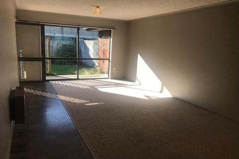 Photo of property in 3/35 Division Street, Riccarton, Christchurch, 8041