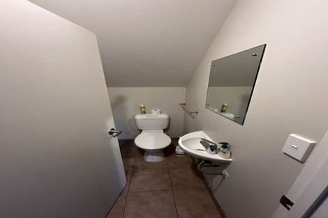 Photo of property in 77 Naylors Drive, Mangere, Auckland, 2022