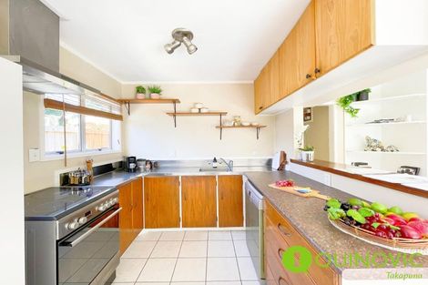 Photo of property in 1/25 Edgware Road, West Harbour, Auckland, 0618