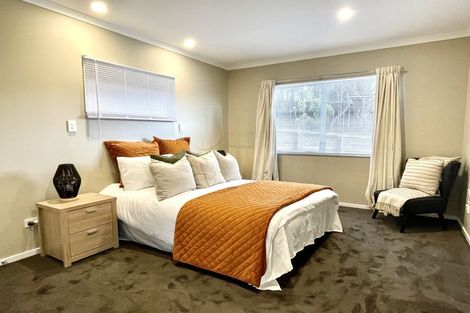 Photo of property in 2 Catlins Glen, Aotea, Porirua, 5024