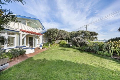 Photo of property in 151 Marine Parade, Eastbourne, Lower Hutt, 5013